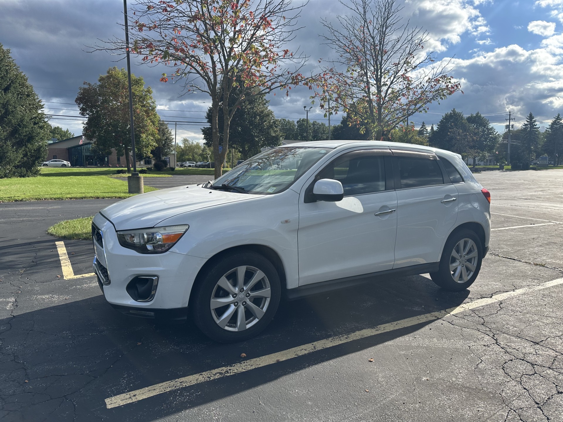 2014 MITS. OUTLANDER
